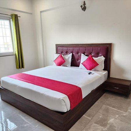 Hotel Dreams Inn Bangalore Esterno foto