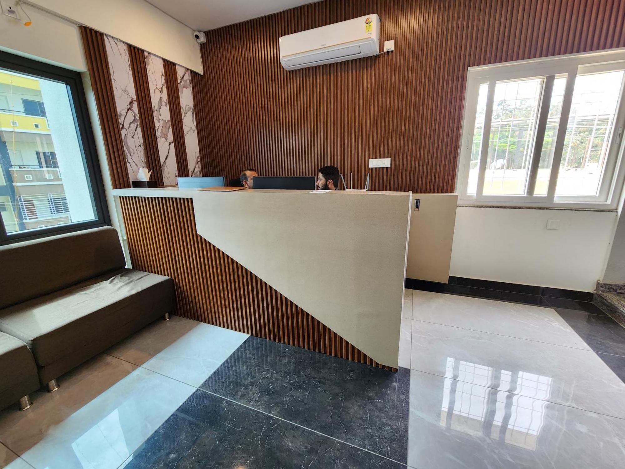 Hotel Dreams Inn Bangalore Esterno foto